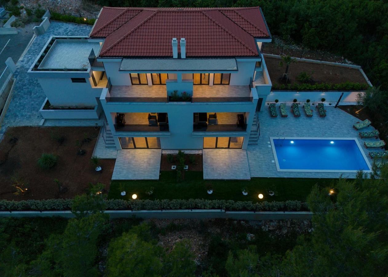 Apartments Paola & Karla With Pool Krk Town Exteriör bild